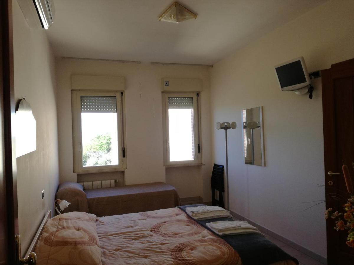 Il Pentagono Hotel แตร์โมลิ ภายนอก รูปภาพ